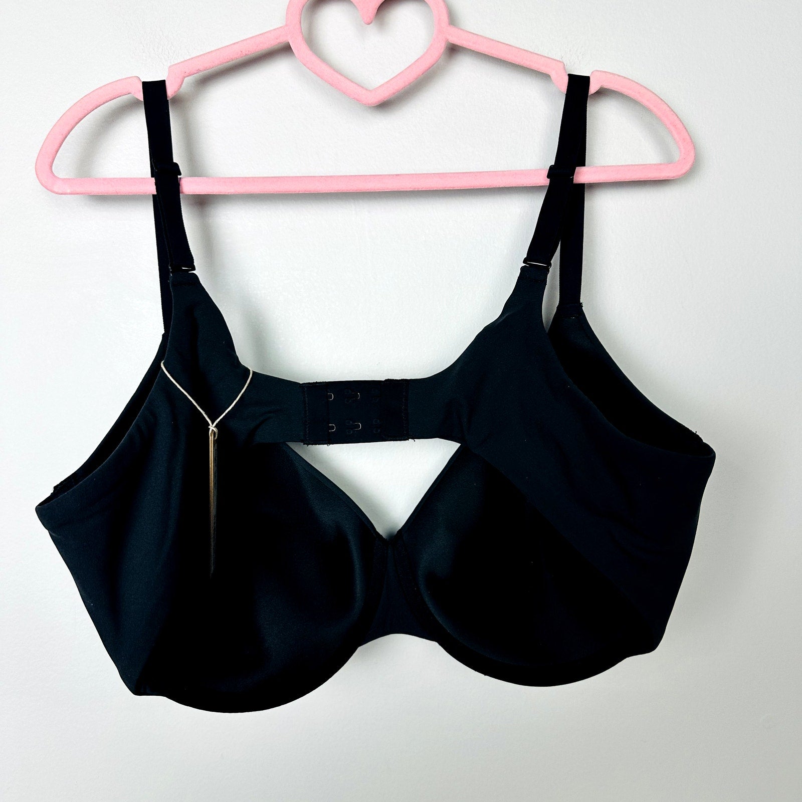 Skims NWT Onyx Fits Everybody T-shirt Demi Bra Size 42C