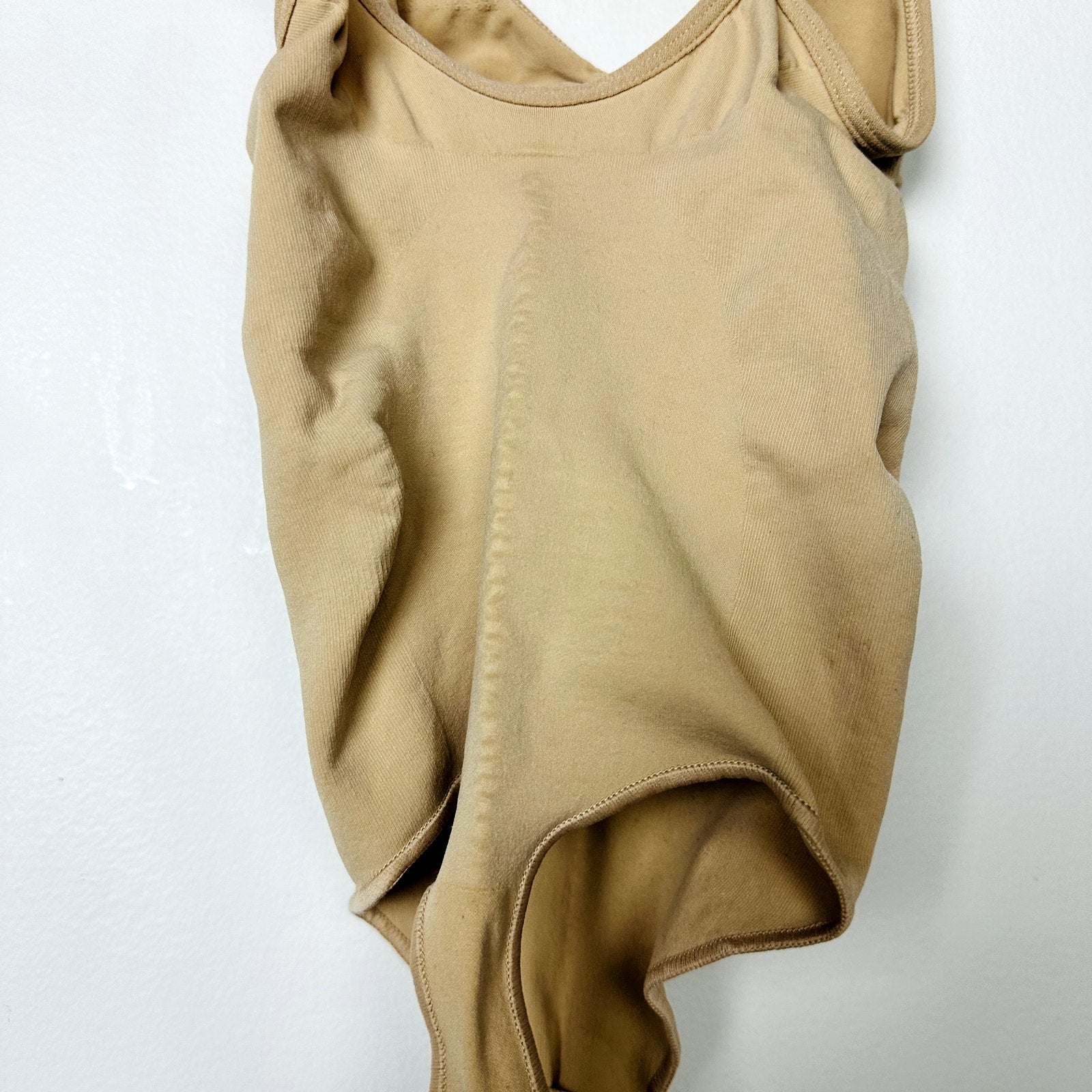 Skims NWOT Beige Seamless Sculpt Thong Bodysuit Size 2XS