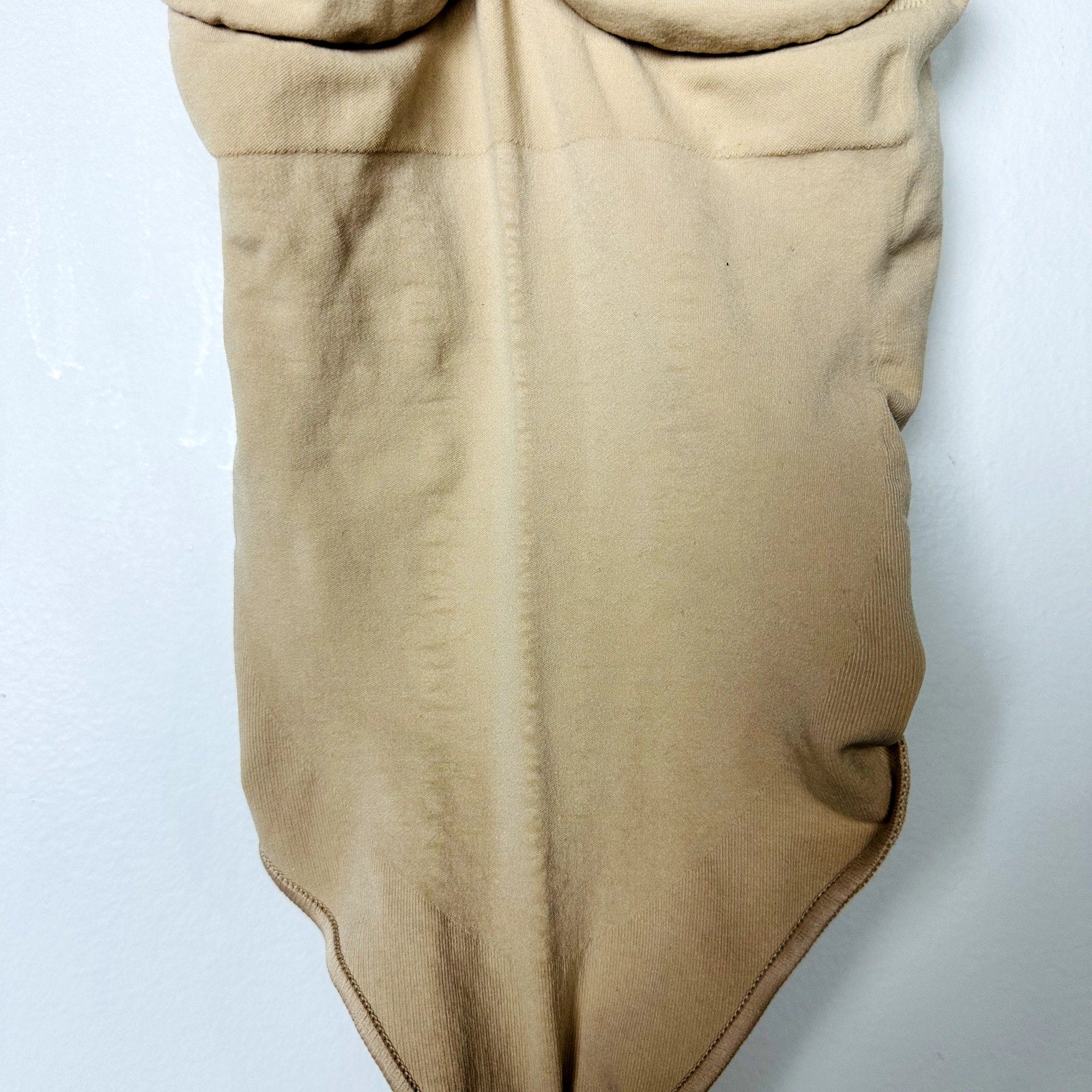 Skims NWOT Beige Seamless Sculpt Thong Bodysuit Size 2XS