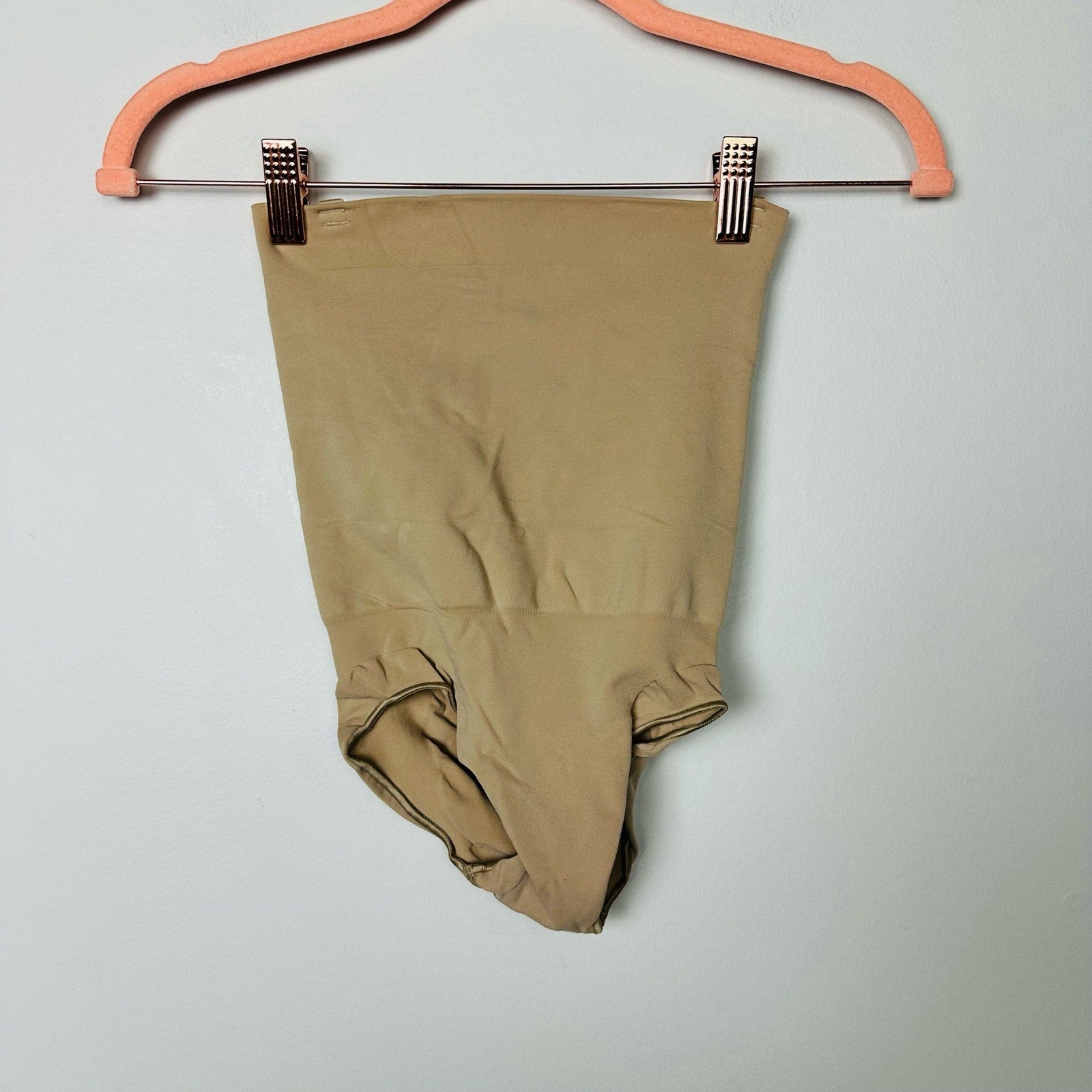 Skims NWOT Clay Core Control High Waist Brief Shapewear Size Medium