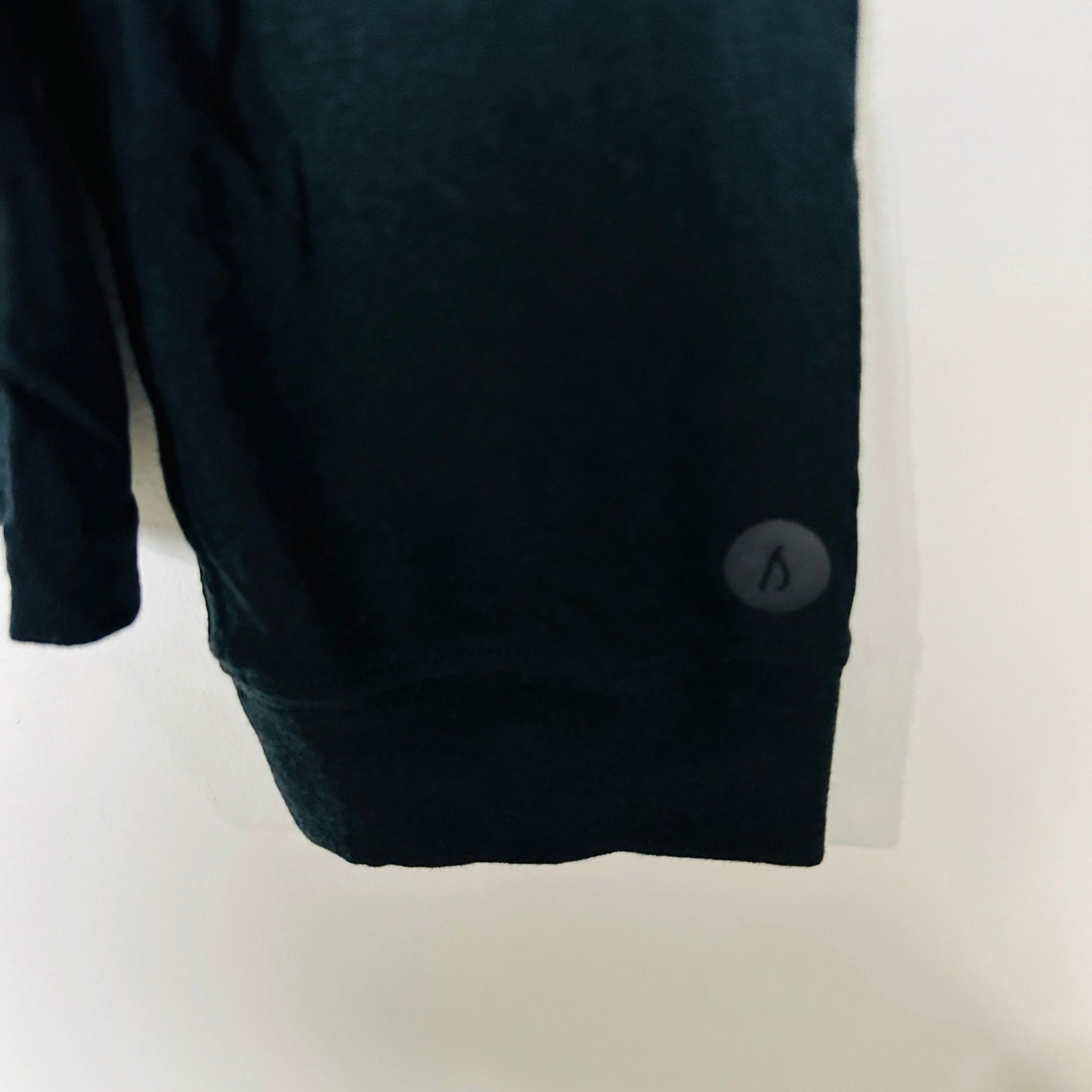 Allbirds NWT Natural Black Sea Long Sleeve Pullover Crew Neck Tee Size X-Large