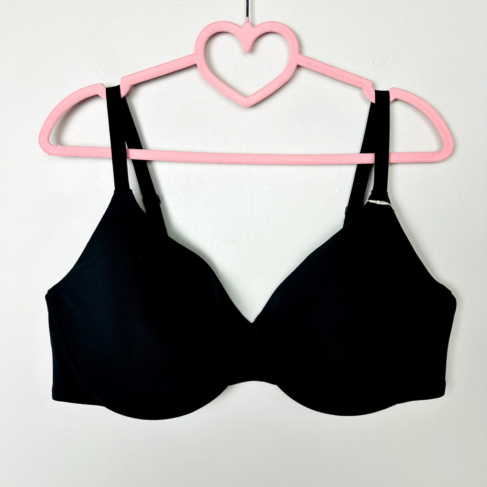 Skims NWT Onyx Fits Everybody T-Shirt Seamless Demi Bra Size 42C