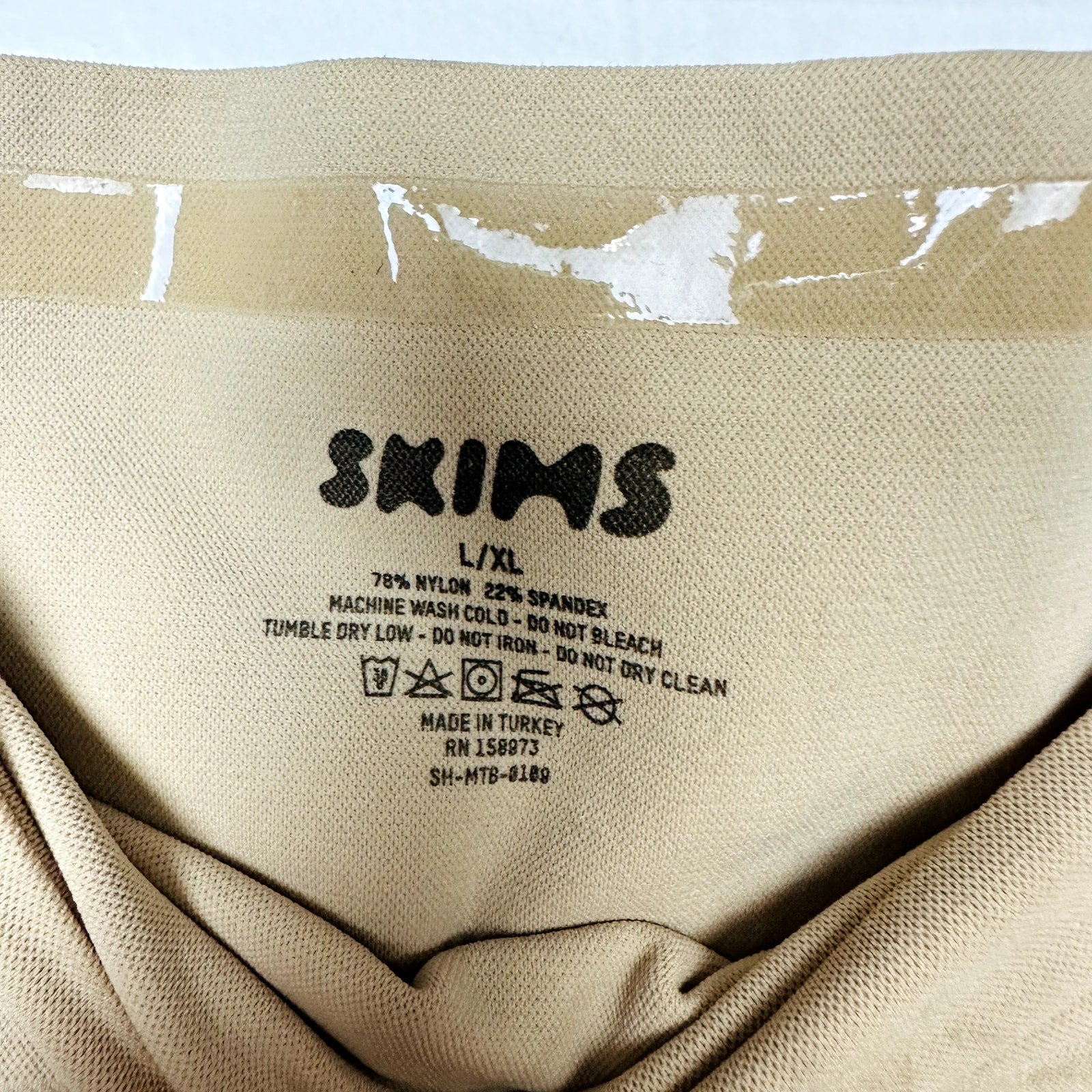 Skims NWOT Seamless Sculpt Mid Waist Brief in Desert Beige Shapewear Size L/XL